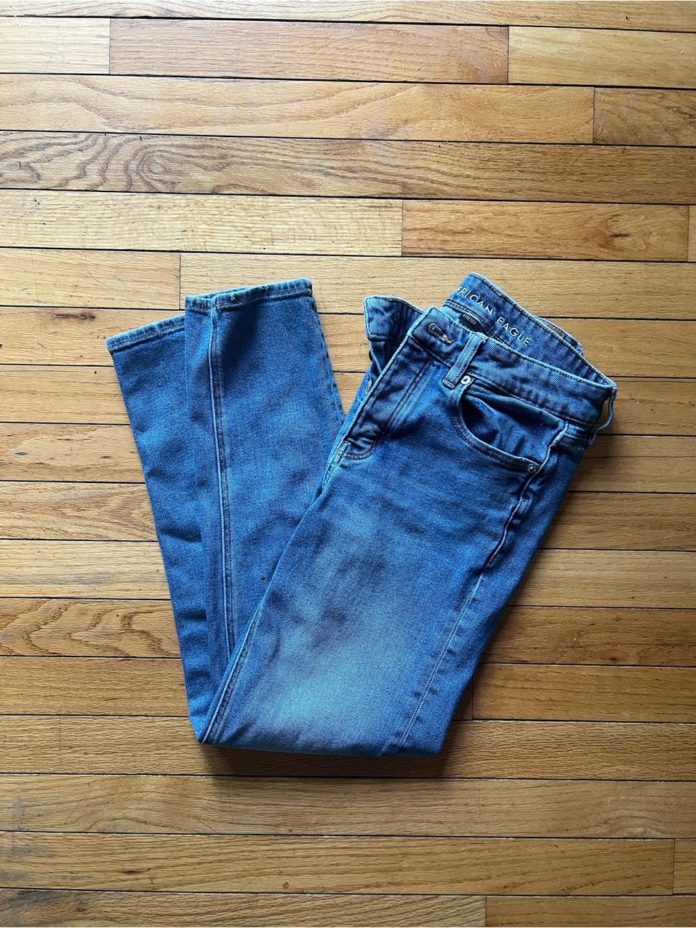 American Eagle Tomgirl Jeans - Size 4